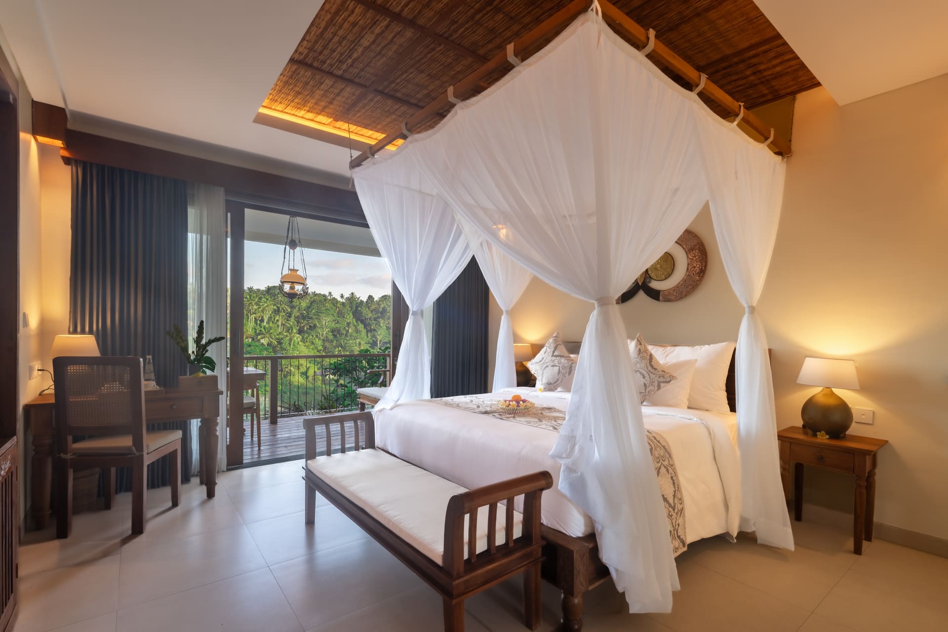 Compass Valley Deluxe Rooms
